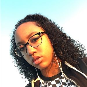 Meet your Posher, Iyana